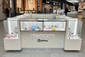 Островной магазин часов и украшений Swarovski AllTime в ТРЦ Саларис, г. Москва